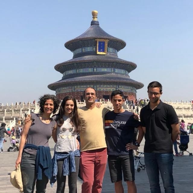 נמרוד כהן עם משפחתו | צילום: באדיבות המשפחה