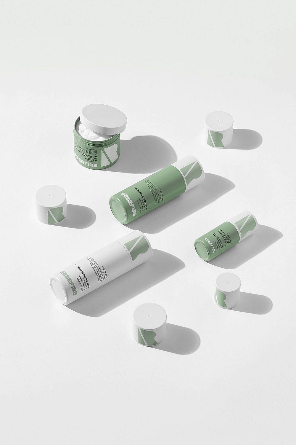 הסדרה הטיפולית לשיער של REDEFINE. מחיר 19.90-49.90 ש&quot;ח | צילום: עידן מלכה