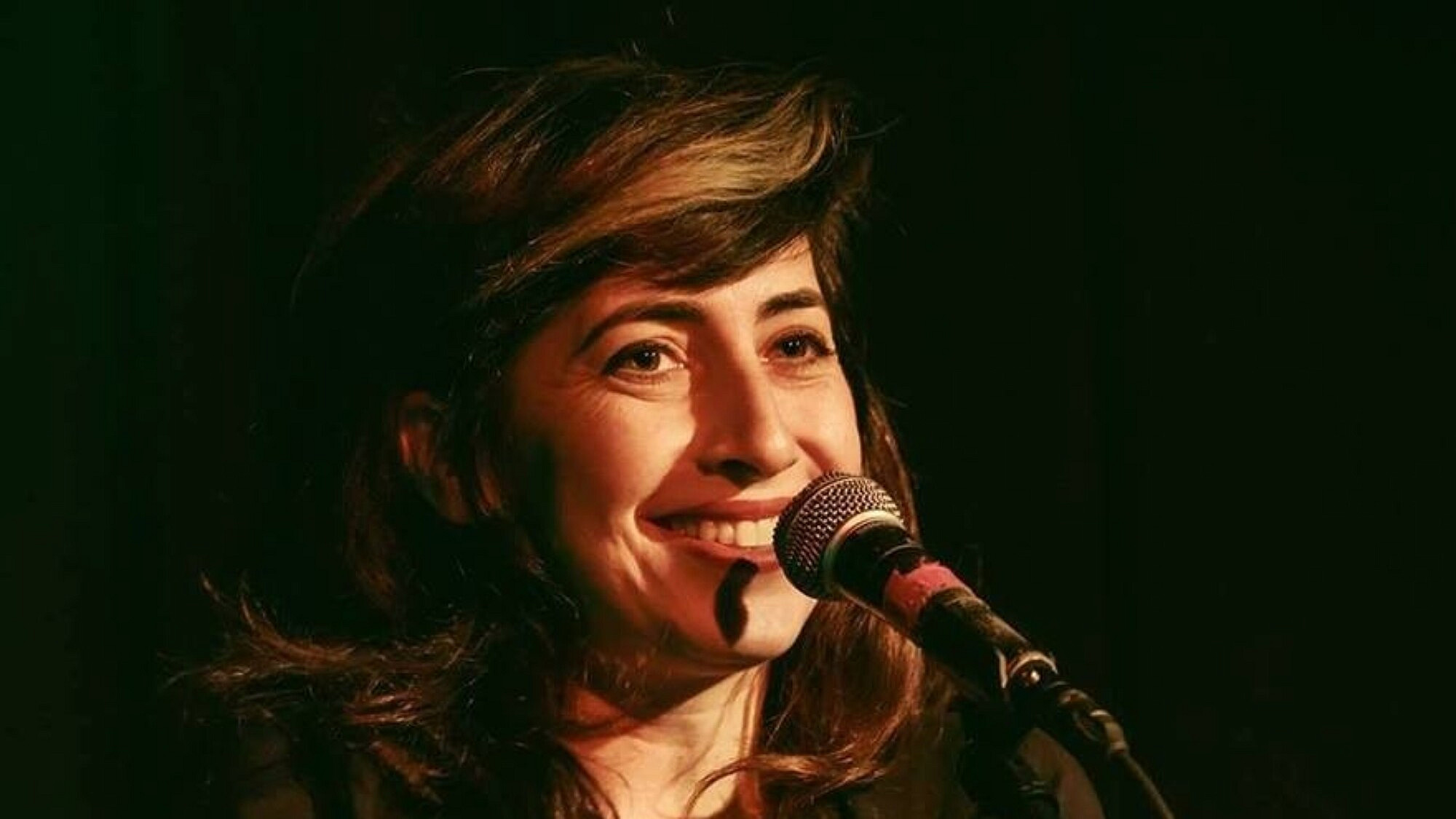 "את צריכה להחליט אם הזמן בעדך או נגדך - זה ההבדל בין קומדיה לטרגדיה". יעל טל | צילום: מתן רצבי "את צריכה להחליט אם הזמן בעדך או נגדך - זה ההבדל בין קומדיה לטרגדיה". יעל טל | צילום: מתן רצבי