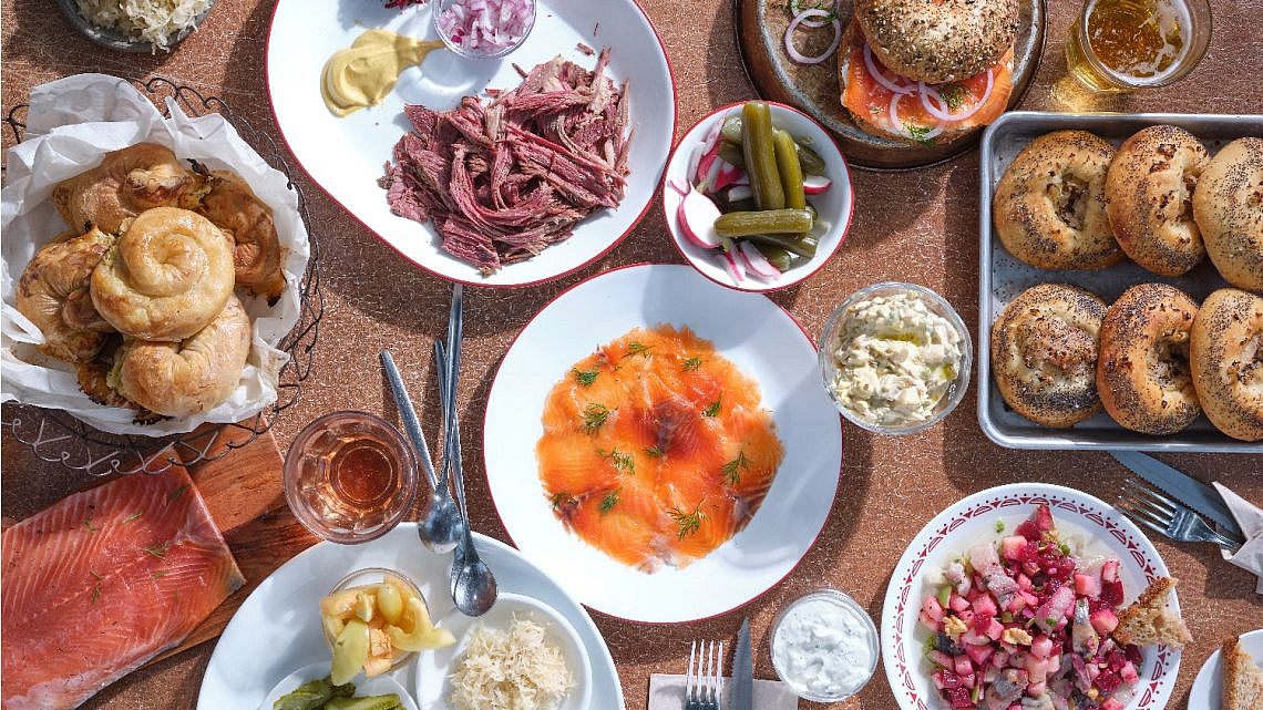 האחים | צילום: אנטולי מיכאלו