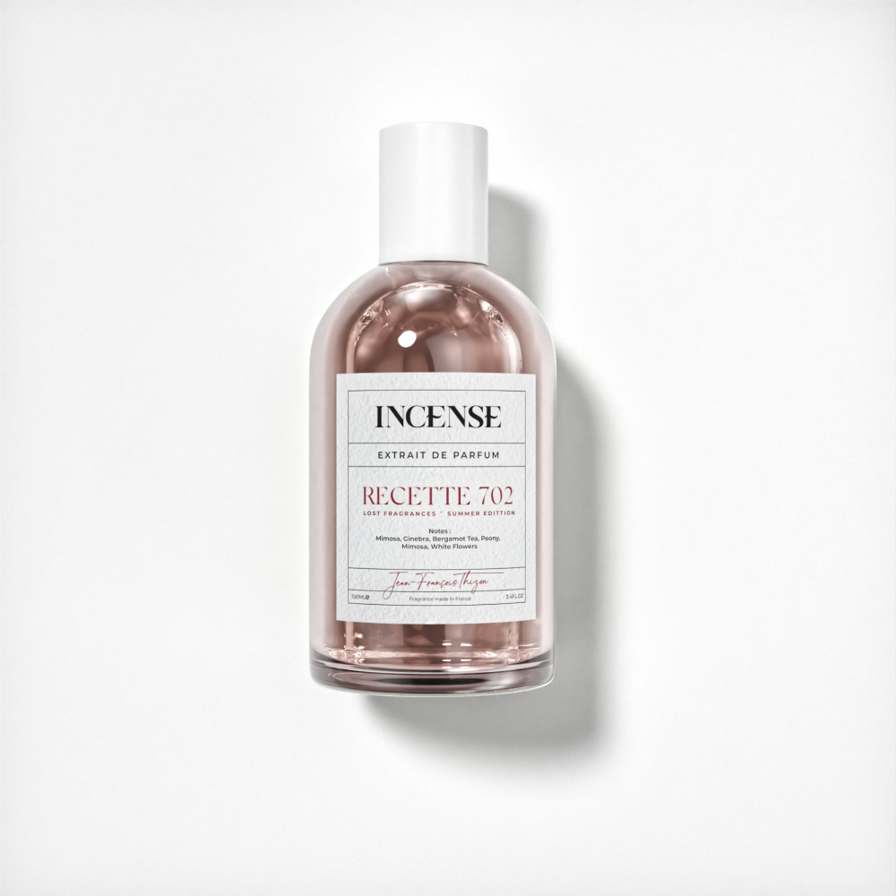 בושם RECETTE 702 של INSENSE PARFUMS. מחיר 399 ש&quot;ח ל-100 מ&quot;ל | צילום: דור עיני