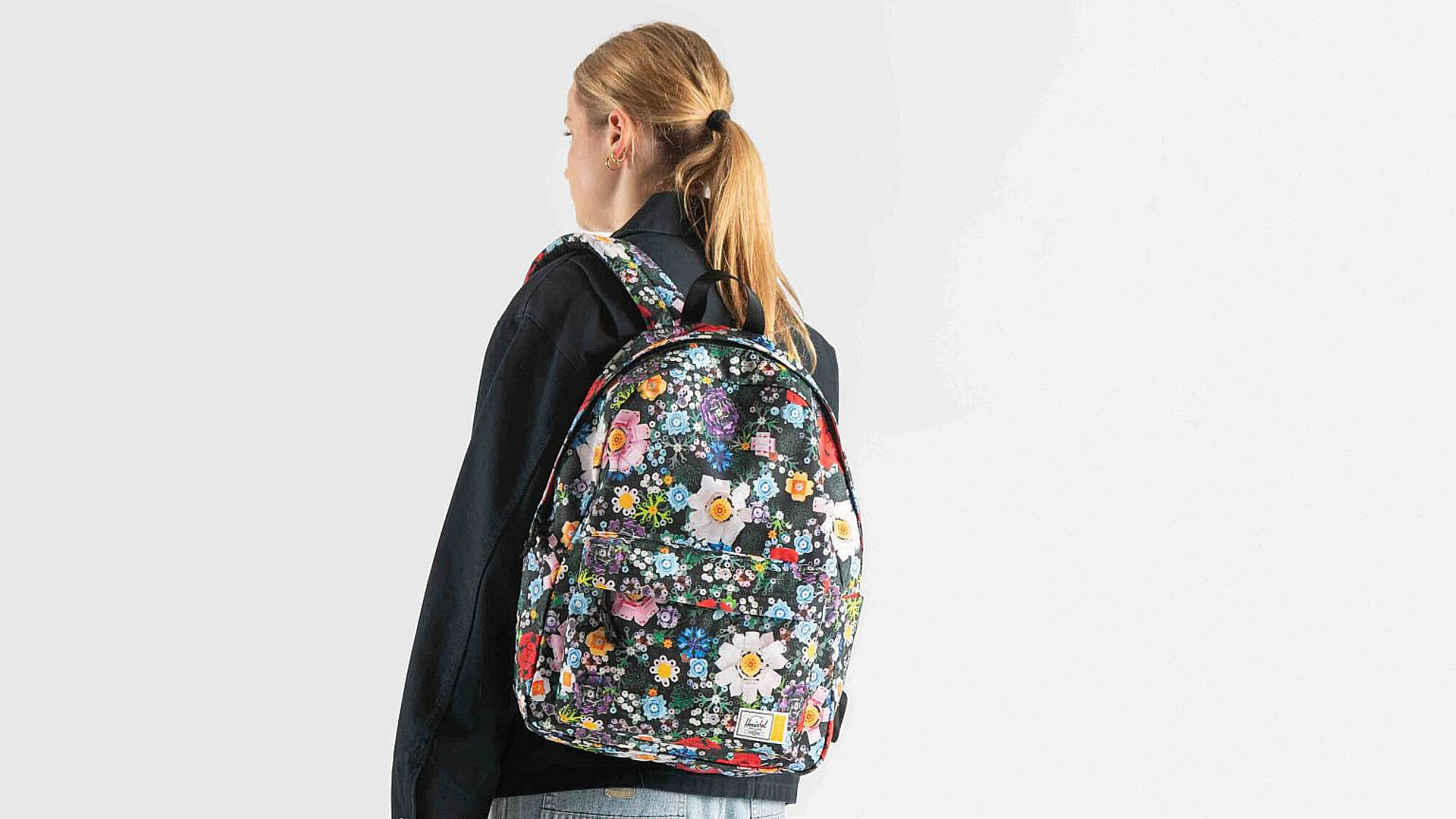 תיק של הרשל בשיתוף המותג לגו לרשת סטורי. 400 ש"ח | צילום: יח"צ