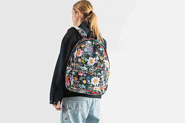 תיק של הרשל בשיתוף המותג לגו לרשת סטורי. 400 ש"ח | צילום: יח"צ