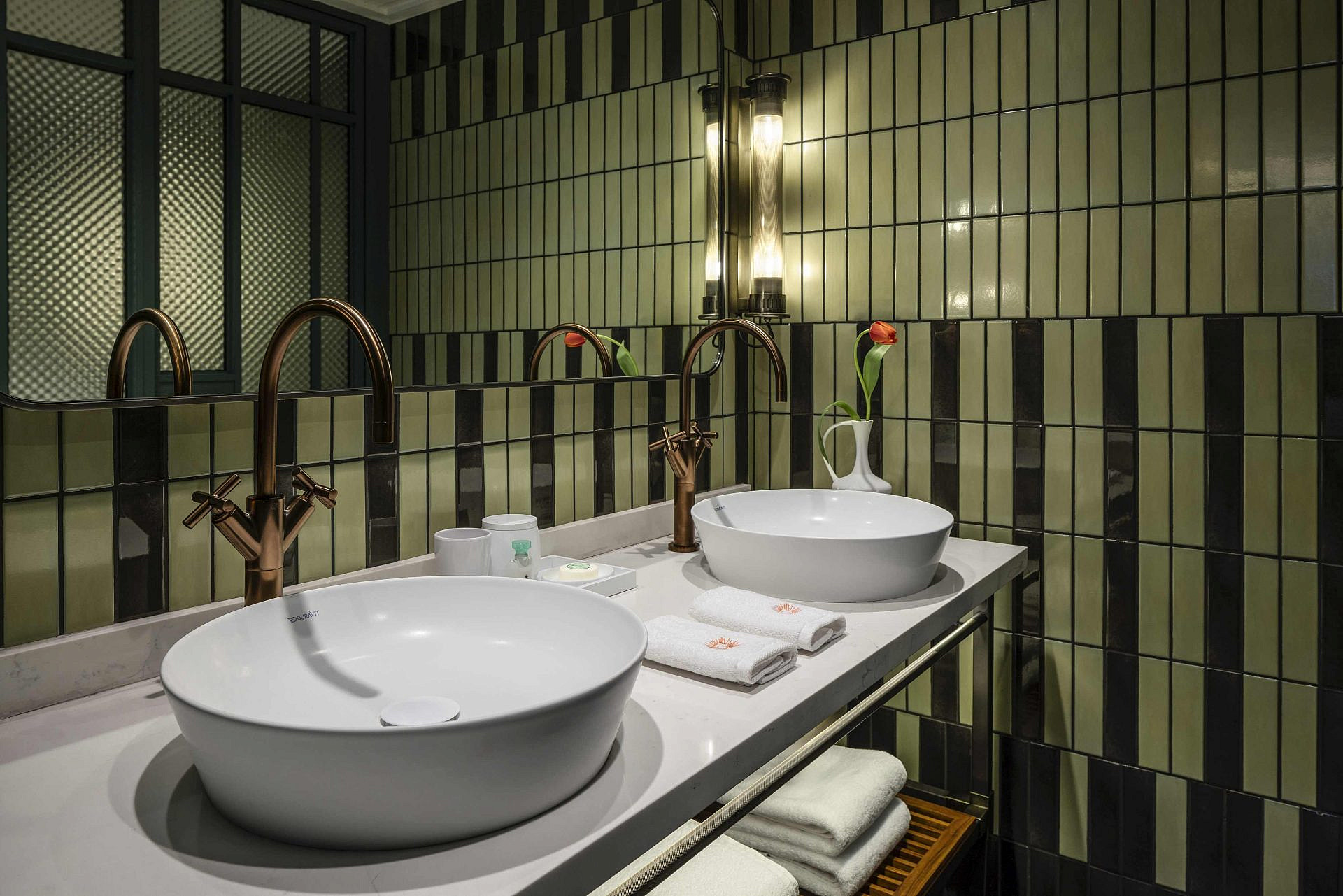 מלון ג'ורג' תל אביב | צילום: עמית גירון