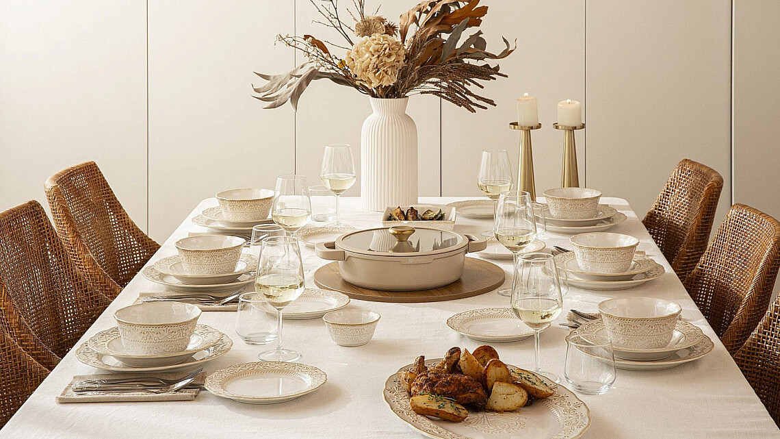 שולחן חג. ורדינון- נעמן | צילום: יח"צ