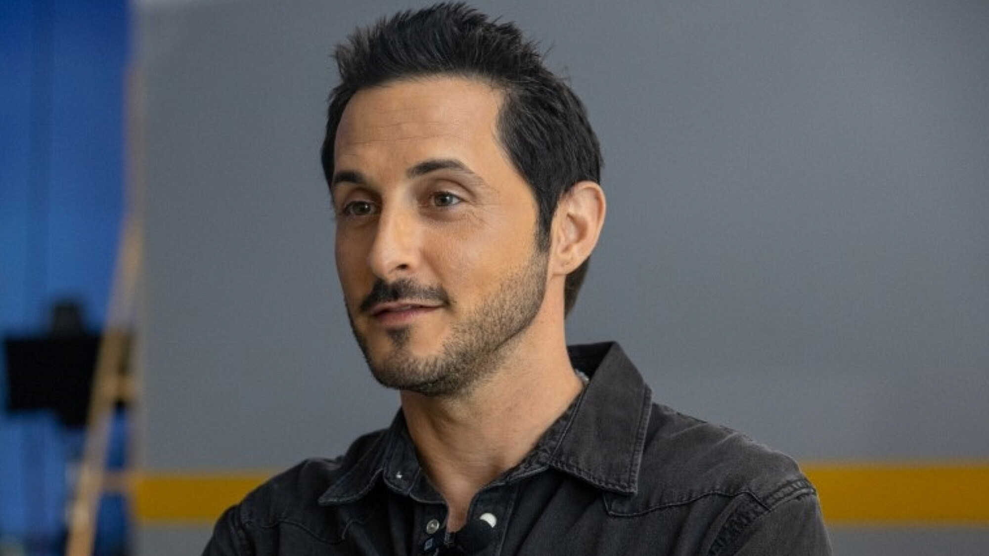 תומר קאפון בצילומי קמפיין ליברה ואפליקציית צ'יק | צילום: ליז טיאר