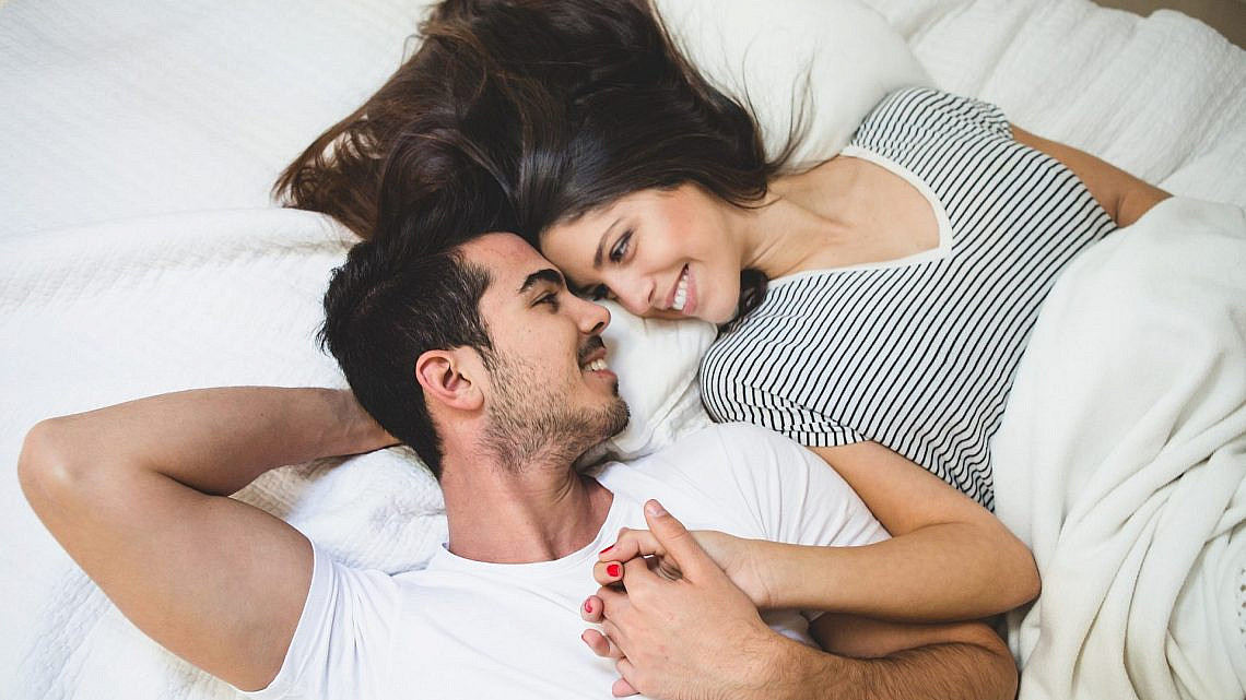 דיבור חדיש. תיאום ציפיות לפני שנכנסות למיטה | צילום: freepik