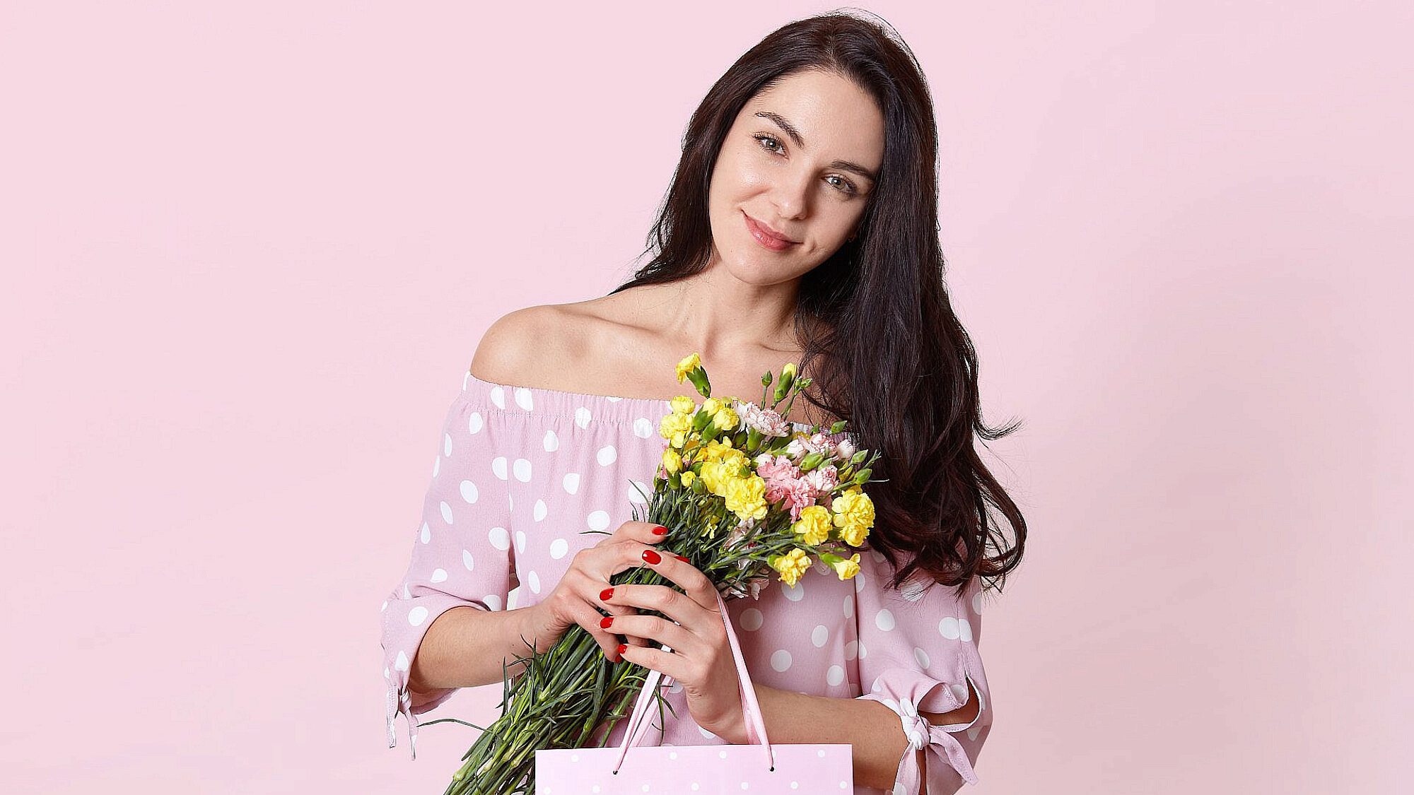 תמיד כיף לקבל. מארזי ביוטי לראש השנה | צילום: Freepik