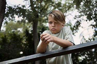 "התפקיד שלנו כהורים הוא ללמד את הילדים להיות ערים לסביבה שלהם, וגם להתנהגות שלהם עצמם" | צילום: freepik