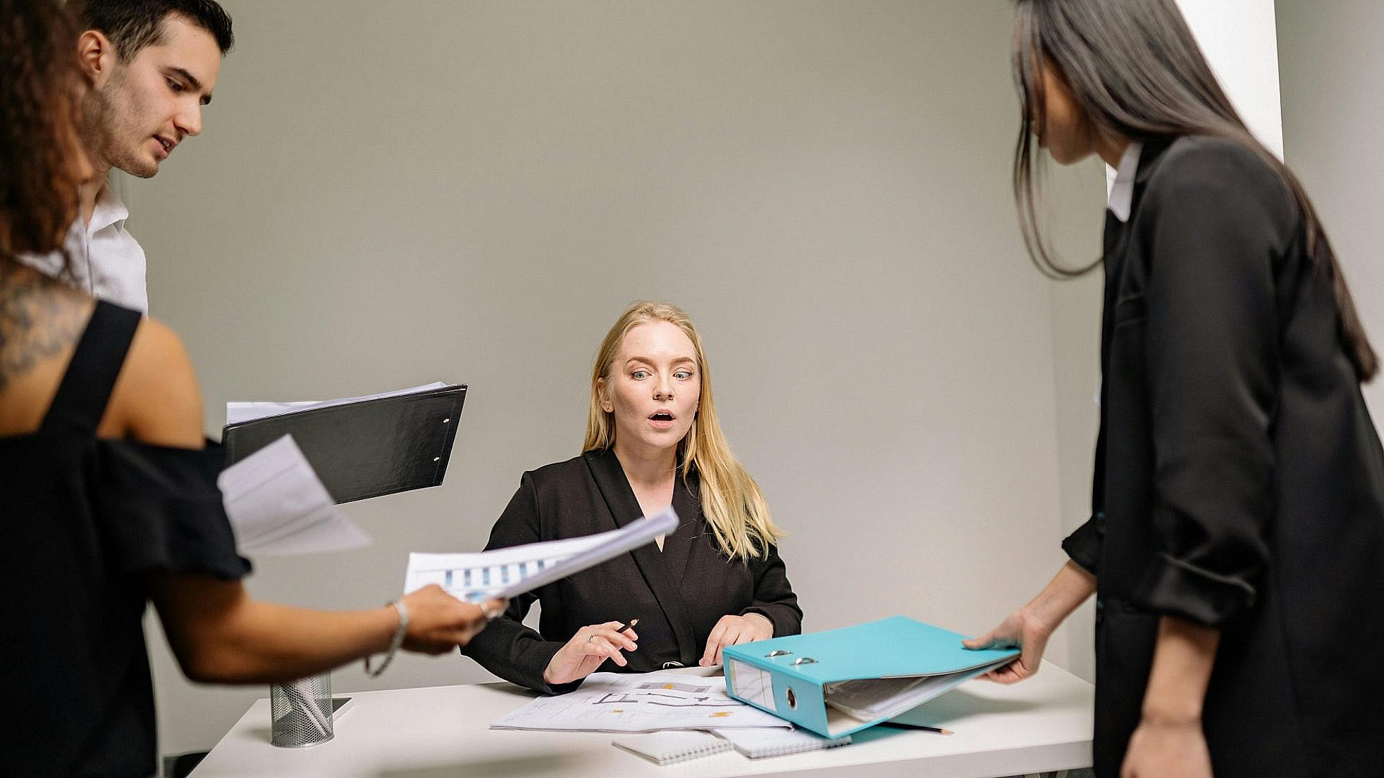 הגיע הזמן ללמוד להגיד "לא". איך להציב גבולות בעבודה בלי להרגיש רגשות אשם | צילום: Yan Krukau by pexels