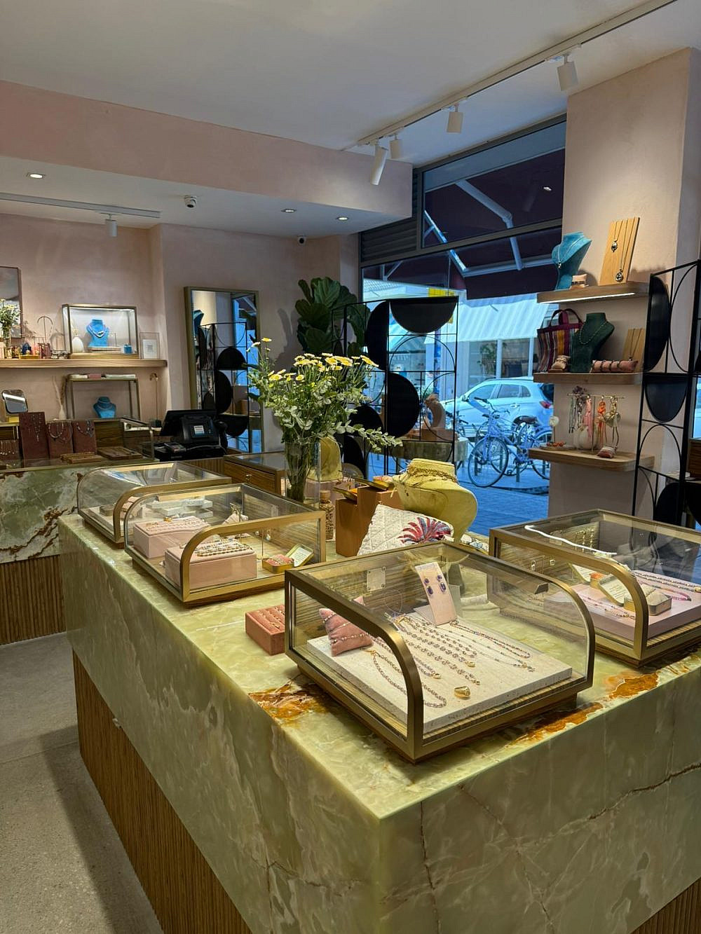 נומרו 13 ג'ולרי | צילום: באדיבות המותג