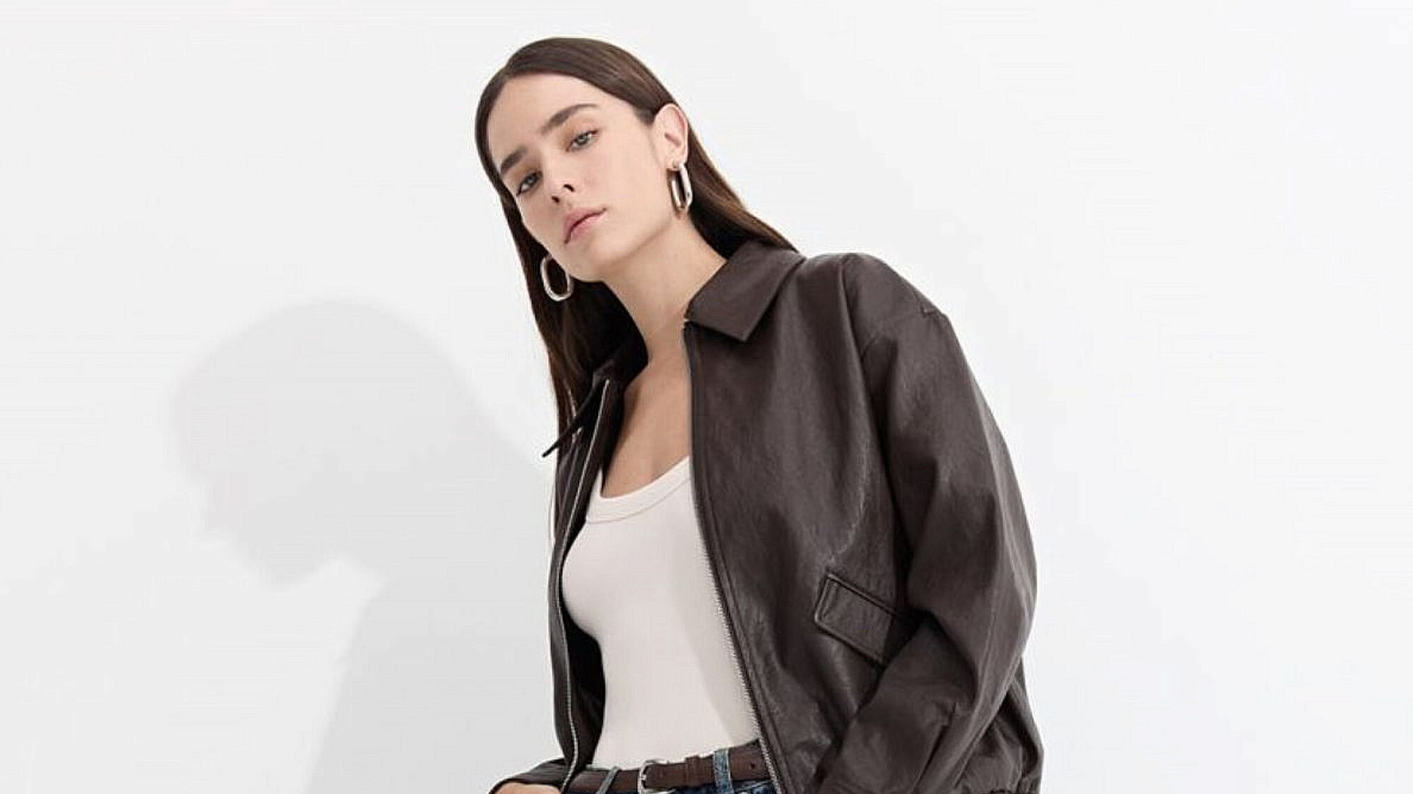 ז'קט בומבר של קסטרו. 279.90 ש"ח | צילום: סער פסח