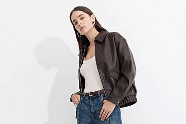 ז'קט בומבר של קסטרו. 279.90 ש"ח | צילום: סער פסח