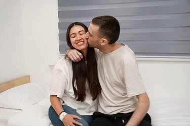 נועה ארגמני ואבינתן אור ברגע האיחוד, שנתיים אחרי שנחטפו והופרדו | צילום: דובר צה"ל