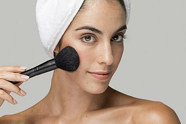 שזופה, טבעית וטוב לה | צילום: freepik