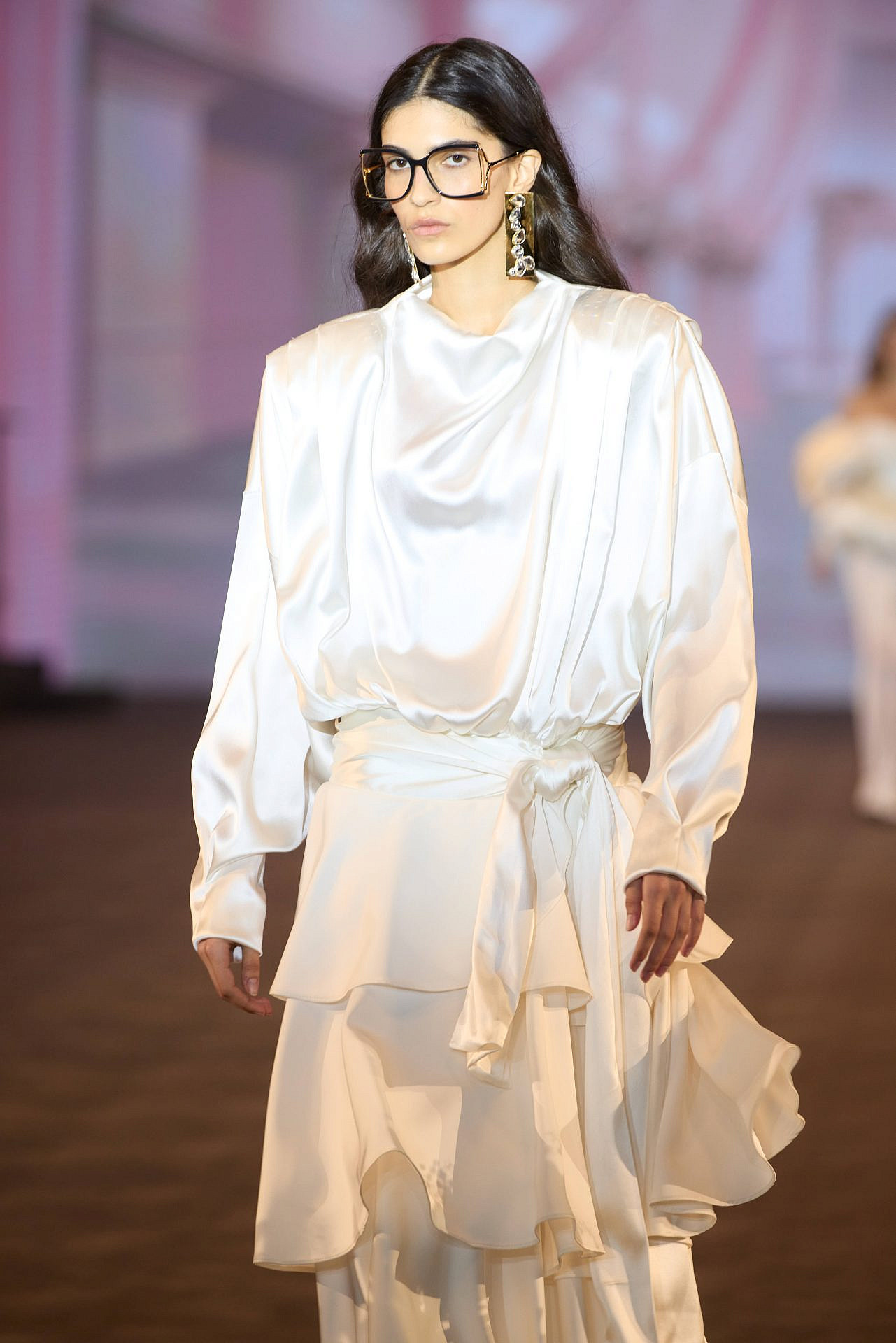 התצוגה של עידן לרוס, שבוע האופנה ישראל קנדה תל אביב 2025 | צילום: עומרי רוזנגרט