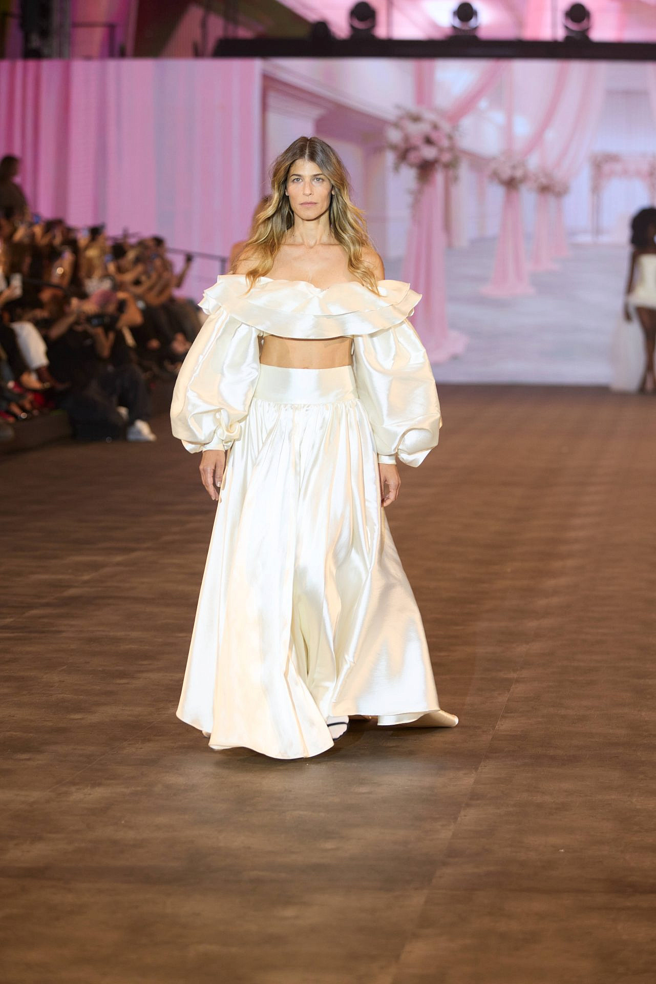 התצוגה של עידן לרוס, שבוע האופנה ישראל קנדה תל אביב 2025 | צילום: עומרי רוזנגרט