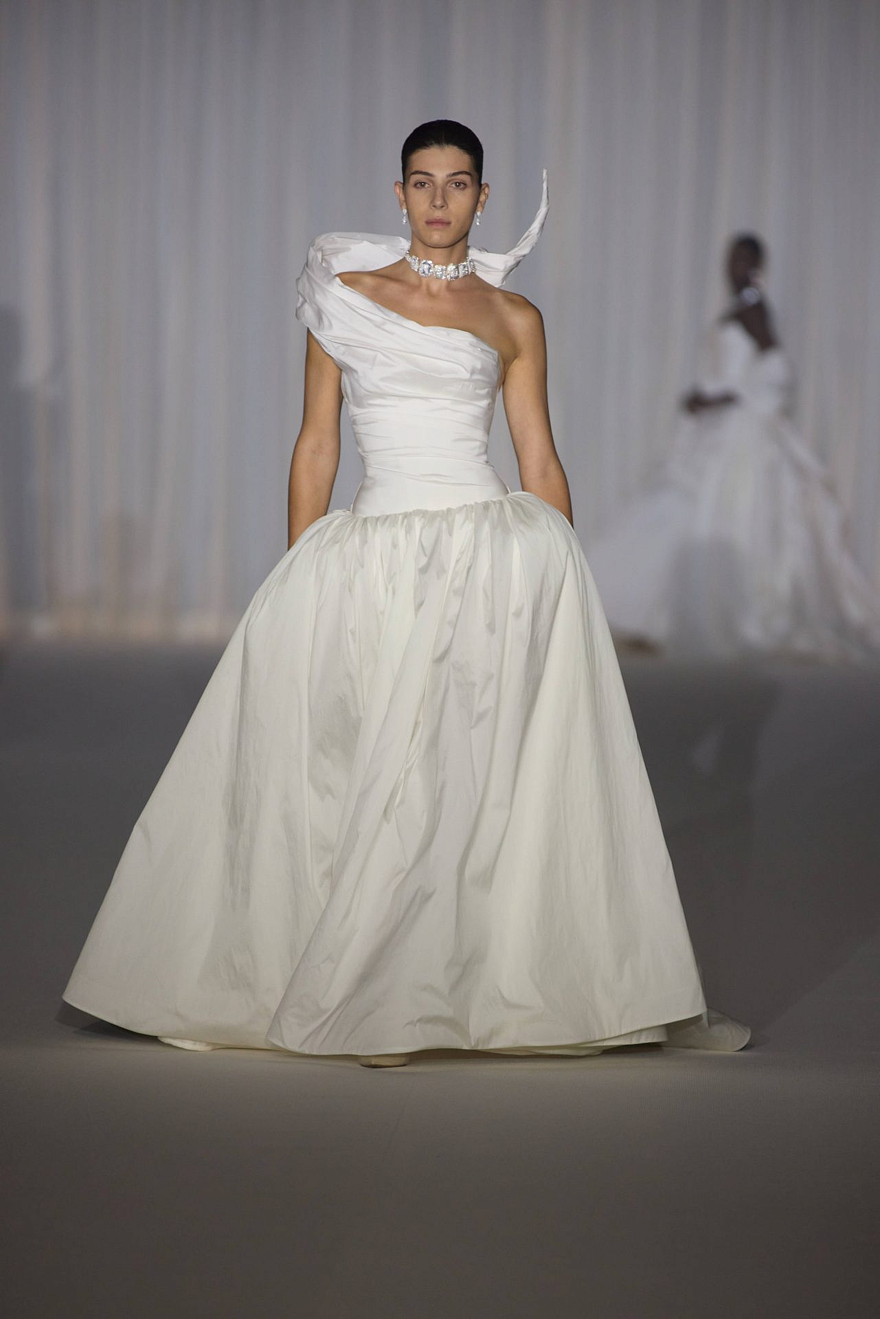 התצוגה של אלון ליבנה, שבוע האופנה ישראל קנדה תל אביב 2025 | צילום: עומרי רוזנגרט