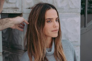 רותם סלע מצטלמת למותג ITAY BRANDS  | צילום: Reels.il