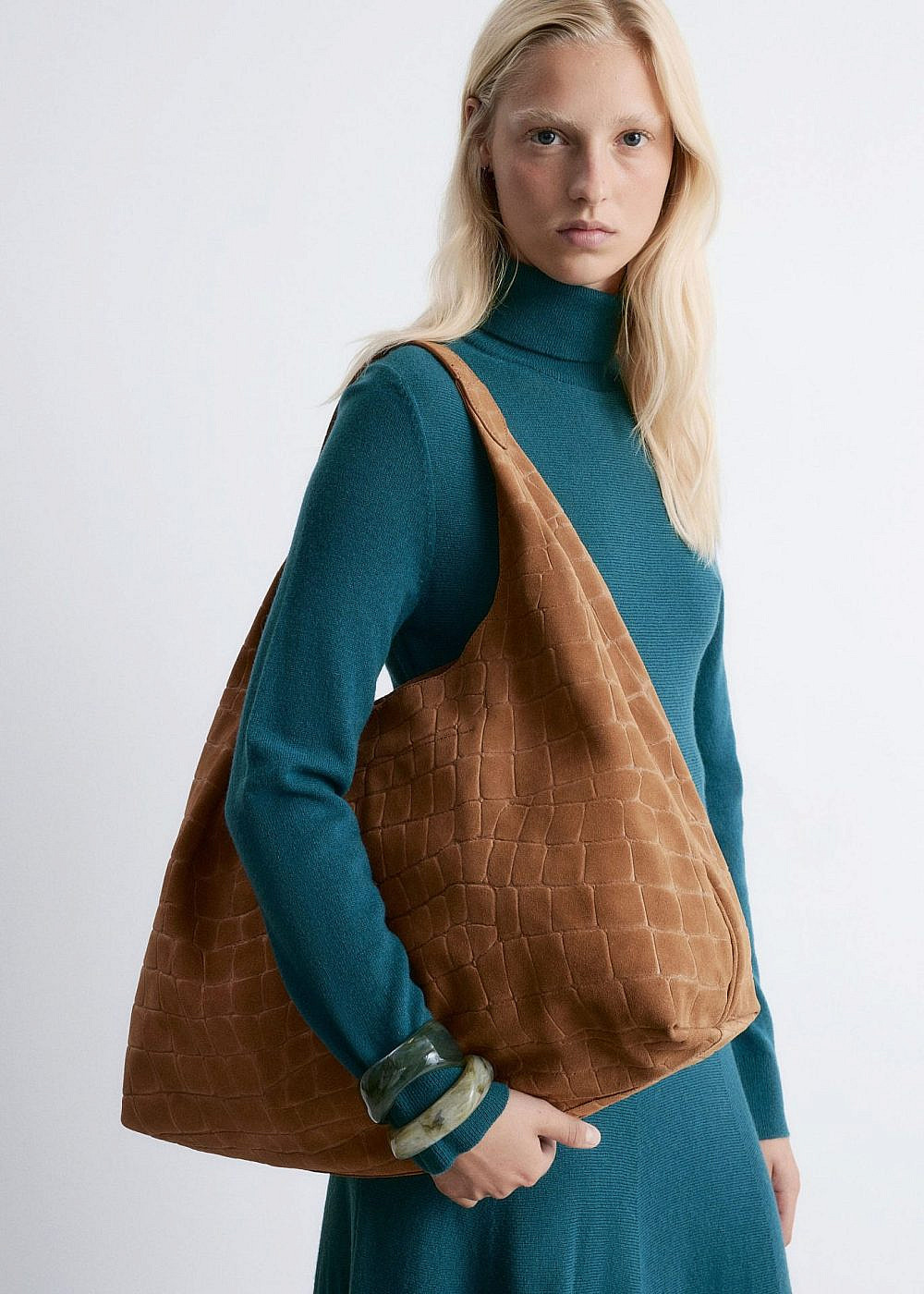 AND OTHER STORIES. מחיר 1,150 ש&quot;ח | צילום: יח&quot;צ