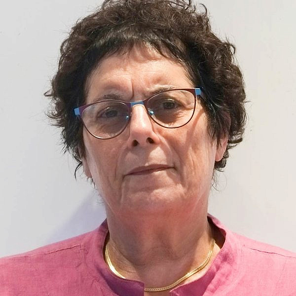 פרופ' נורית יערי ז"ל | צילום מתוך עמוד הפייסבוק "ישראל חופשית", לפי סעיף 27א לחוק זכויות יוצרים