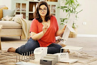 שירי דולב: מומחית בארגון הבית, מפתחת שיטת "שירי פופינס" (צילום: איריס בן שושן)