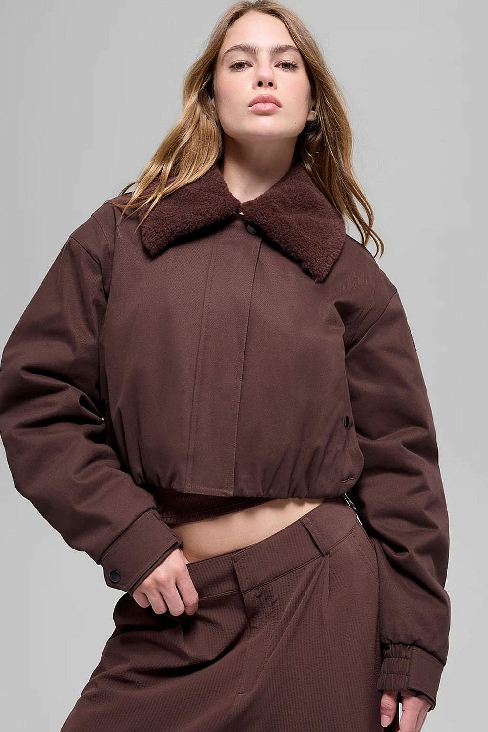 ALO YOGA. ז'קט 581 ש&quot;ח (במקום 830 ש&quot;ח) | צילום: יח&quot;צ