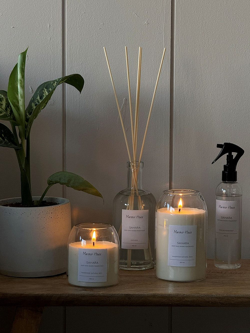 נרות ריחניים ומפיצי ריח | צילום: אתר Marmor House