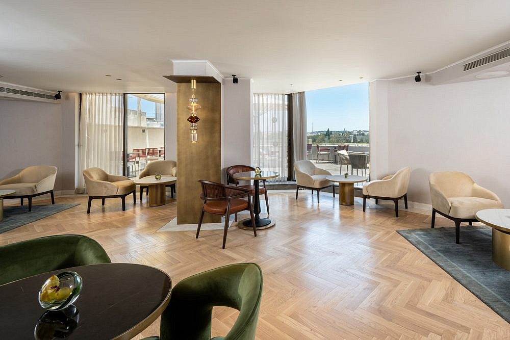 מלון ענבל. טרקלין עסקים | צילום: איה בן-עזרי