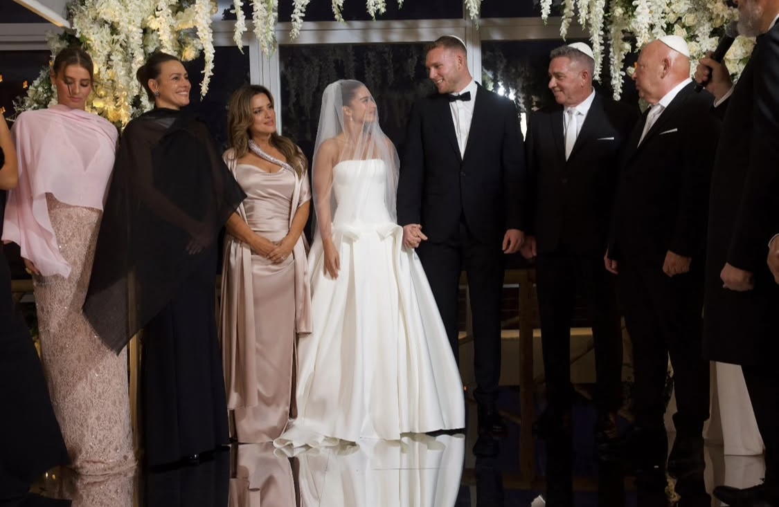 נועה קירל ודניאל פרץ בחופה | צילום: אינסטגרם noakirel@