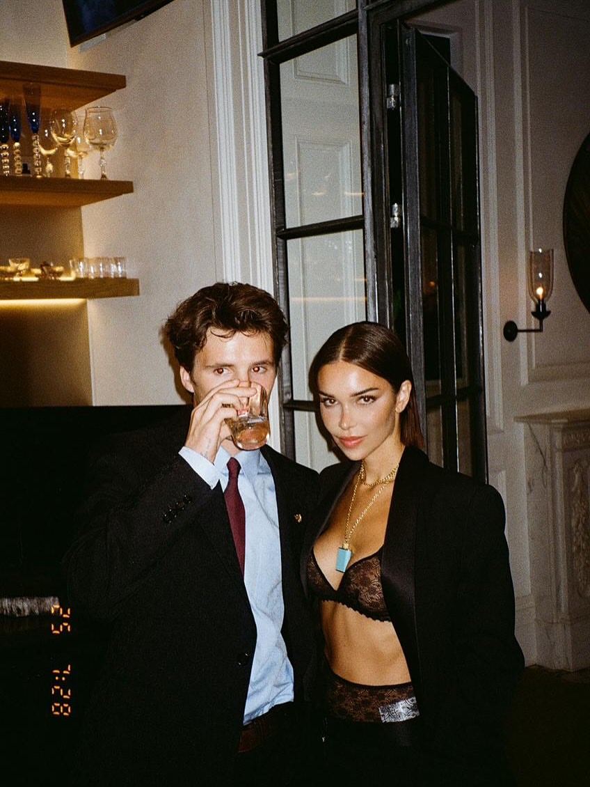 קרוז בקהאם וג'קי אפוסטל | צילום: אינסטגרם victoriabeckham@