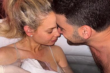 בר זומר ואביב כהן הביאו לעולם את בתם השנייה | צילום: אינסטגרם barzomer@
and
aviv__cohen@