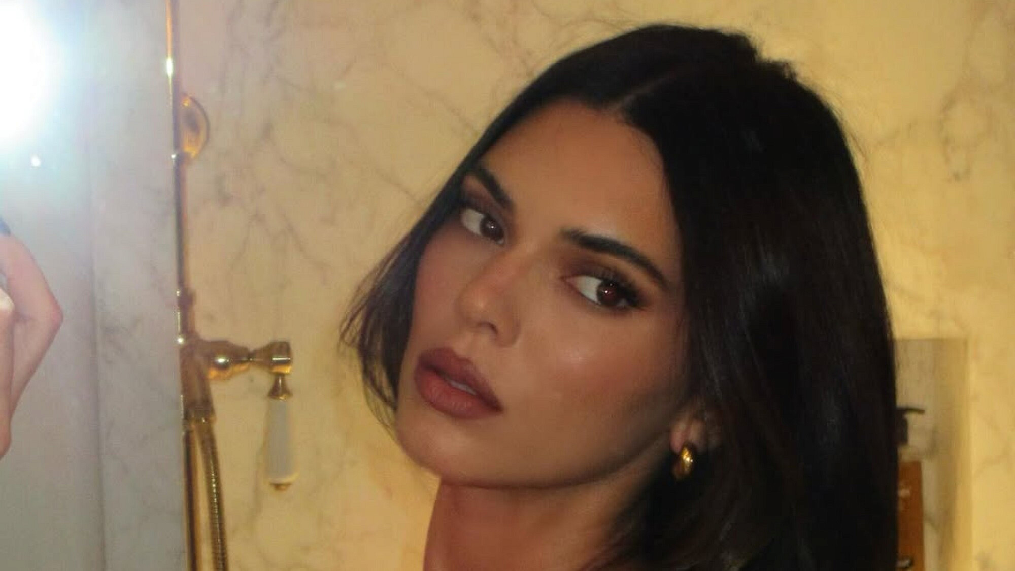 קנדל ג'נר בת 30 | צילום: אינסטגרם kendalljenner@ קנדל ג'נר בת 30 | צילום: אינסטגרם kendalljenner@