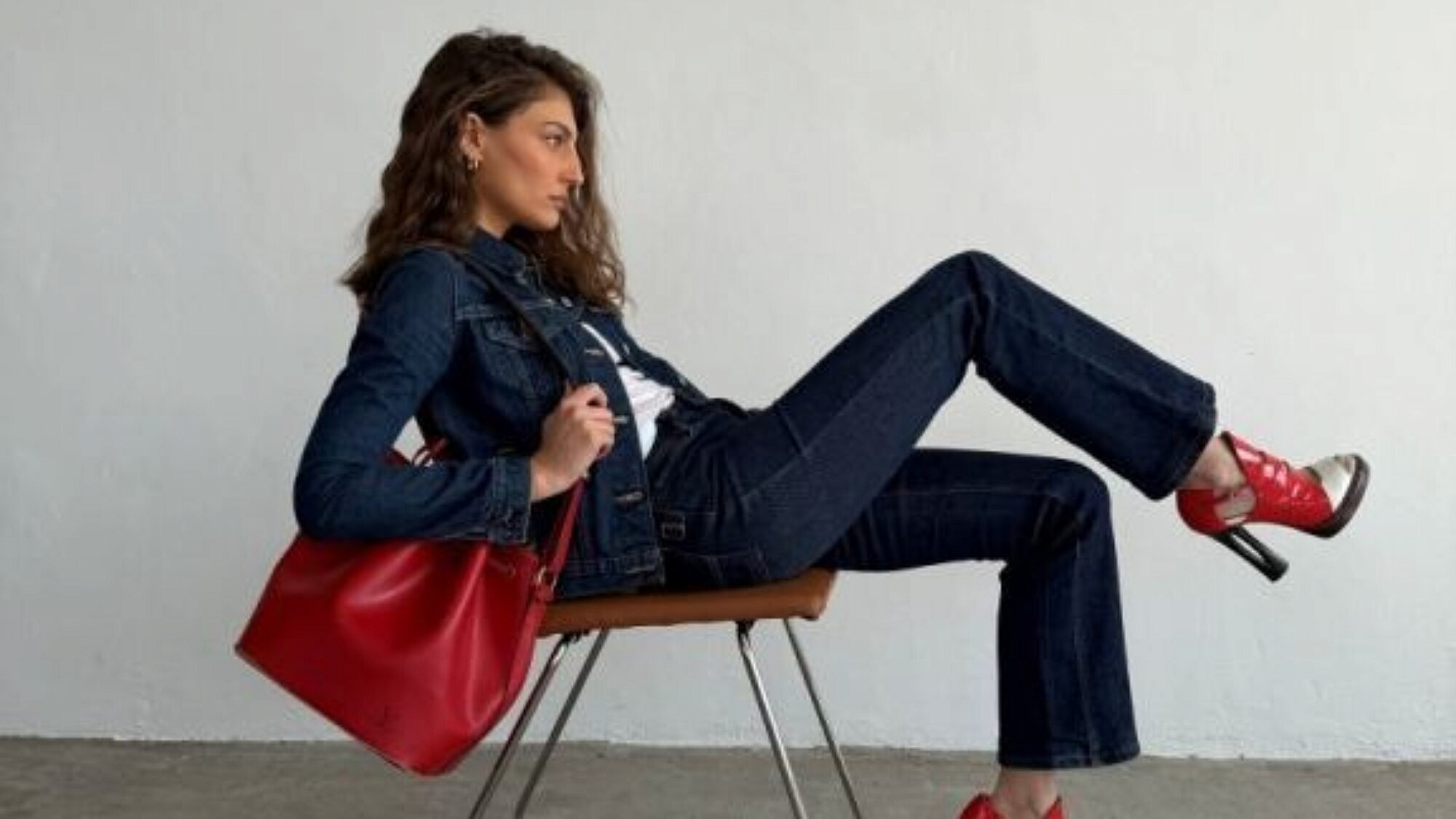 אספנית הווינטג' נועה קדם מגיעה ליריד ה-Dress Code. בתמונה: תיק וינטג' של Louis Vuitton. מחיר 2,600 ש"ח | צילום: יח"צ אספנית הווינטג' נועה קדם מגיעה ליריד ה-Dress Code. בתמונה: תיק וינטג' של Louis Vuitton. מחיר 2,600 ש"ח | צילום: יח"צ