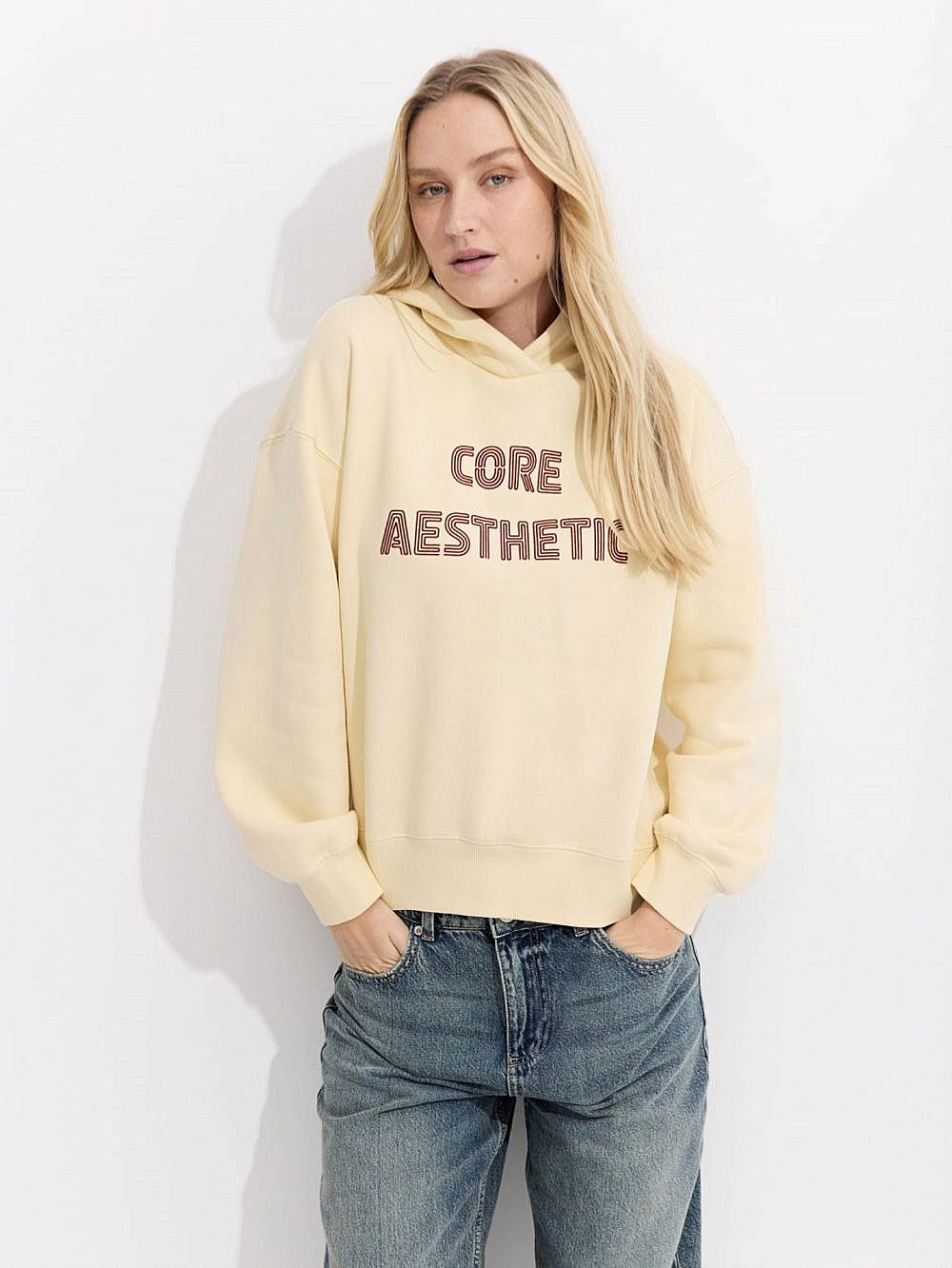 CASTRO. מחיר 179.90 ש"ח | צילום: סער פסח