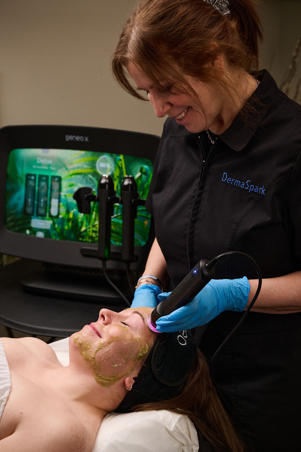 טיפול בפלטפורמת ג'נאו איקס X של אלפאמדיקס | צילום: יח"צ חו"ל