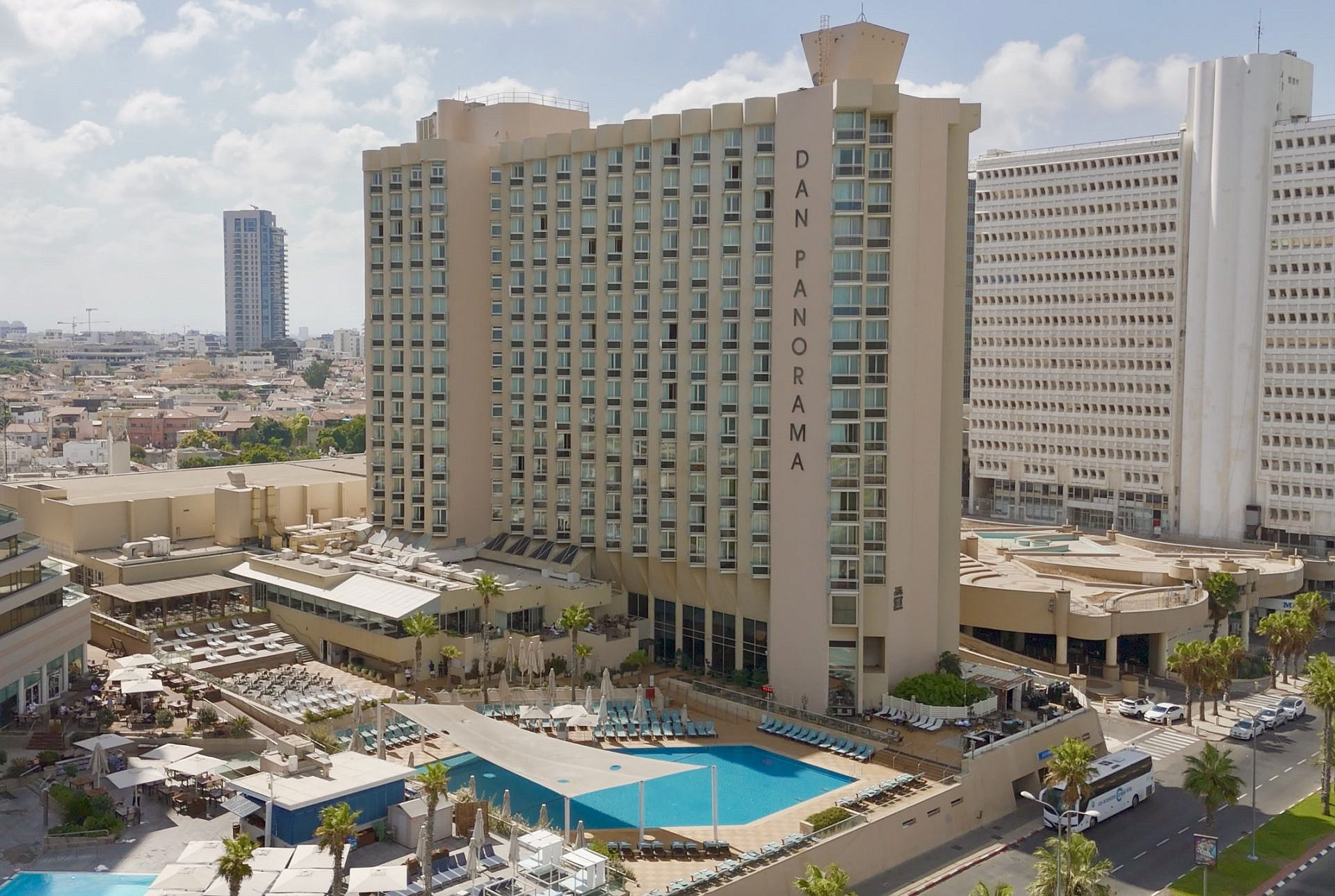 מלון דן פנורמה תל אביב המחודש | צילום: ורג'ינה כליפה