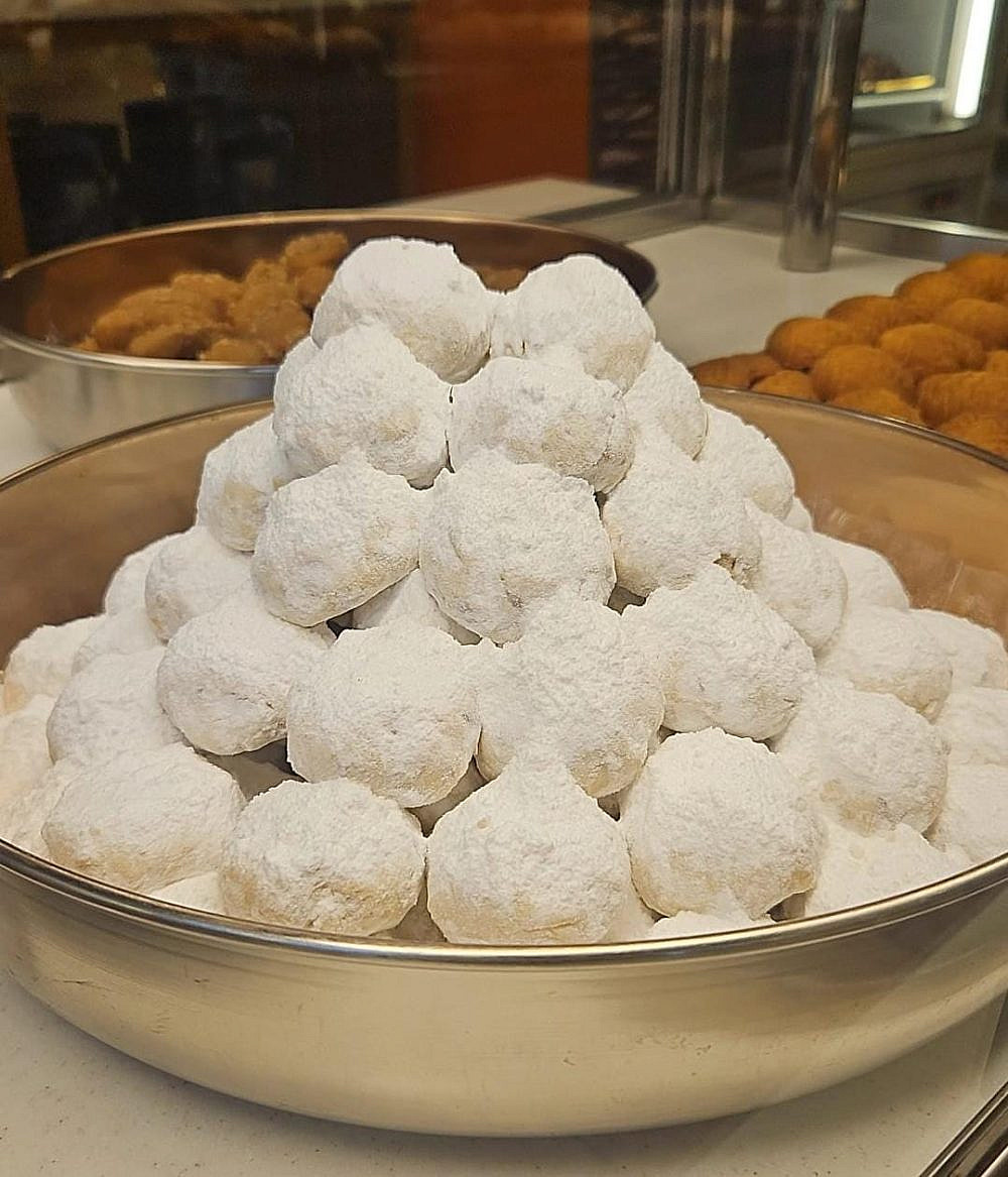 קורביידס, עוגיות שקדים חגיגיות | צילום: שרון בן דוד