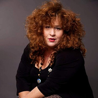 "אני מאמינה שאימא טובה, לא צריכה לפתור לילדים את כל הבעיות". אסתי זקהיים | צילום: שרון שטלברג