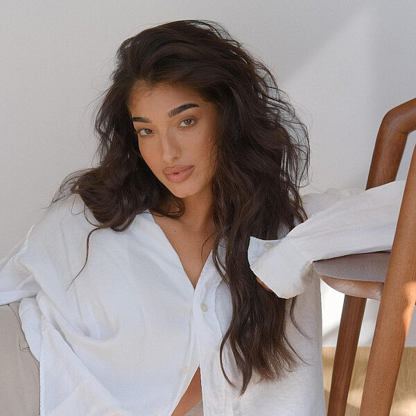 משחקנית אנונימית לסיטבון אימפריה. אריאל סיטבון | צילום ואיפור: ספיר בלדב, שיער: אביב דווידאן