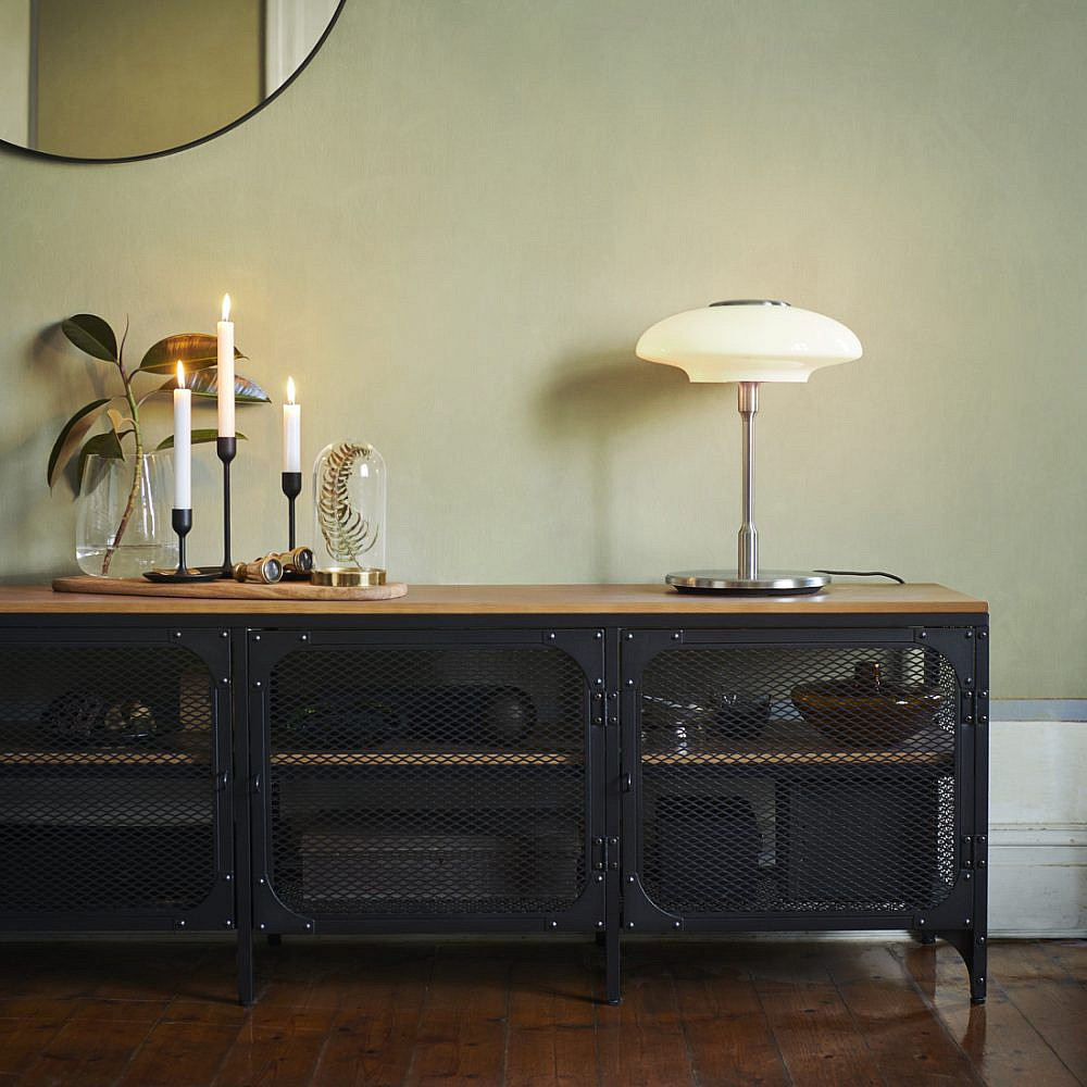 שידת טלוויזיה FJALLBO. מחיר סייל 595 ש"ח (במקום 845 ש"ח) | צילום: יח"צ