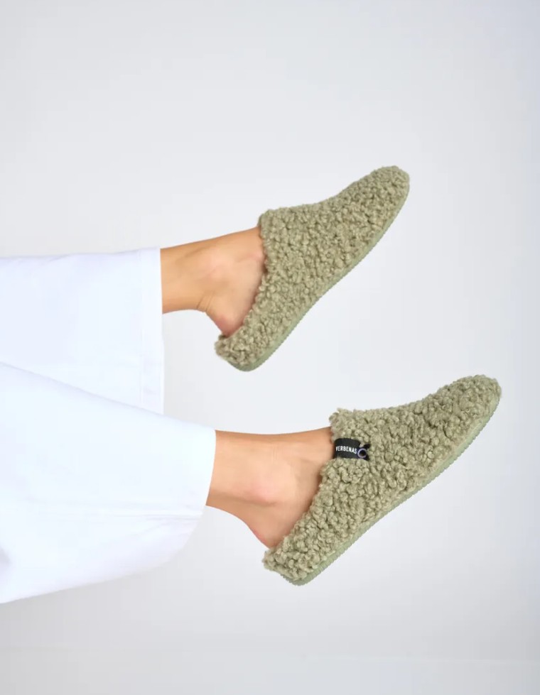 נעלי בית של Verbenas בשופרא, 136 ש"ח | צילום: יח"צ