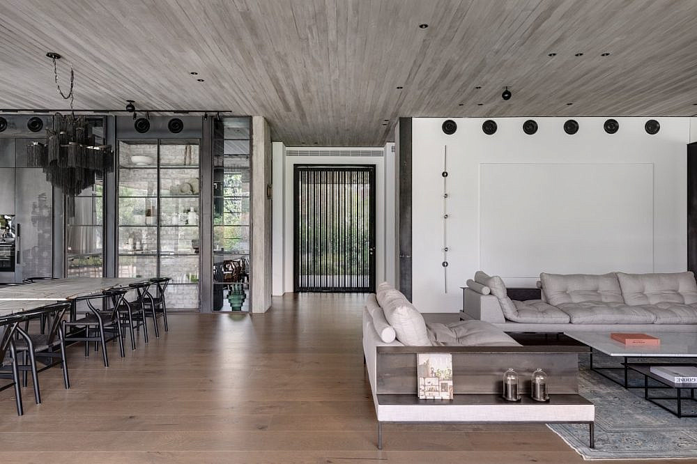 ריהוט: אריק בן שמחון, עיצוב פנים: קארן פרימר. צילום: עודד סמדר