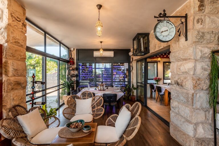 מלון בוטיק גרנד ויסטה. לובי ומסעדה | צילום: סימפלקס 360