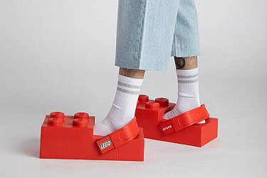Crocs x LEGO | צילום: יח"צ קרוקס חו"ל