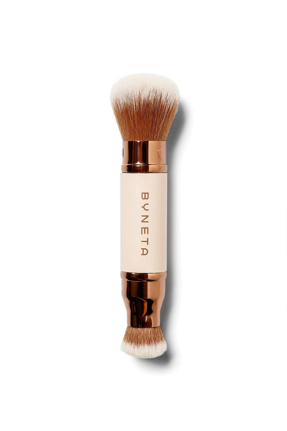 BYNETA Retractable make up brush. מחיר 79 ש"ח | צילום: איה ווינד