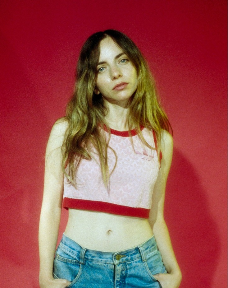 "זה מביך לשיר למשפחה שלך על הפרטים הכי אינטימיים שלך". שלי ארצ'ר | צילום: Audrey Young Hirchman