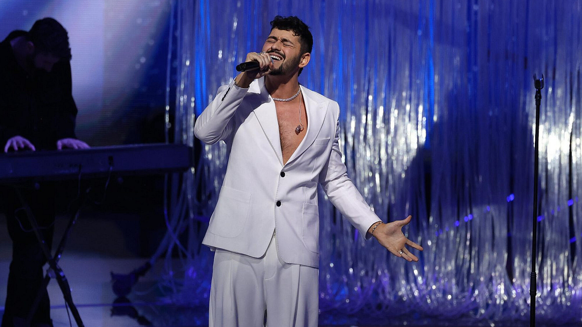 הנציג שלנו בווינה. נועם בתן, הזוכה של "הכוכב הבא לאירוויזיון" | צילום: אורטל דהן זיו הנציג שלנו בווינה. נועם בתן, הזוכה של "הכוכב הבא לאירוויזיון" | צילום: אורטל דהן זיו