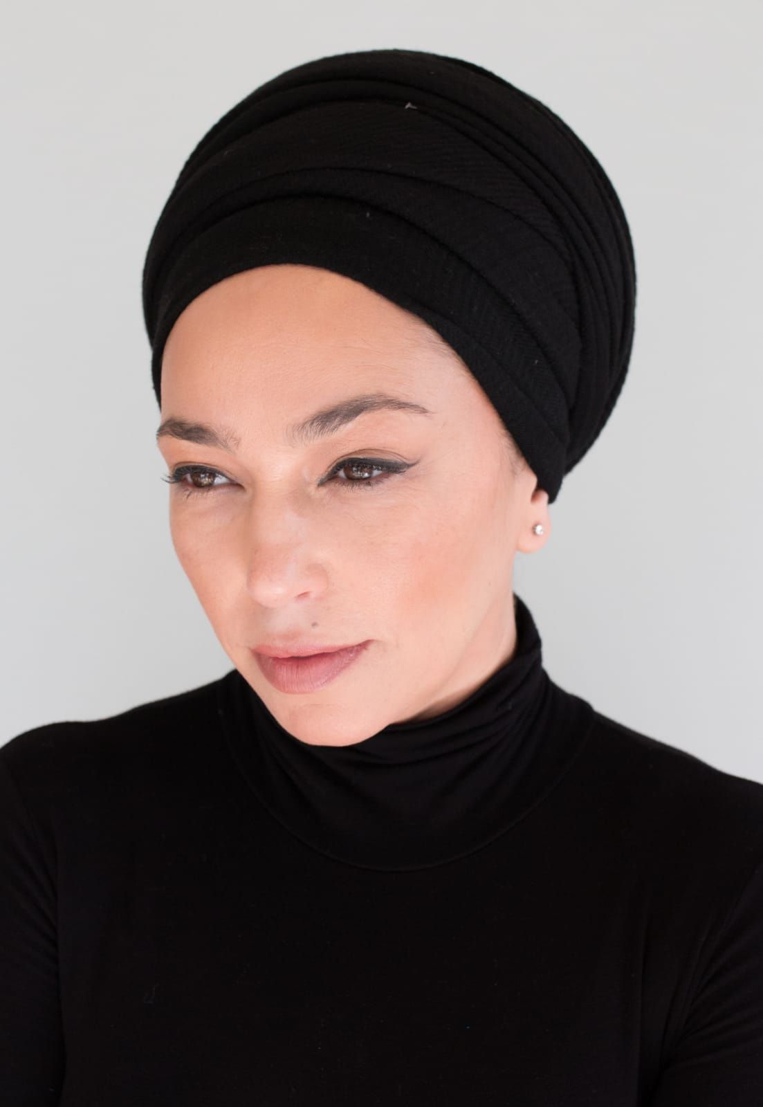 "בהתחלה חשבתי שאוריד את המטפחת מהראש". נועה ירון | צילום: יח"צ