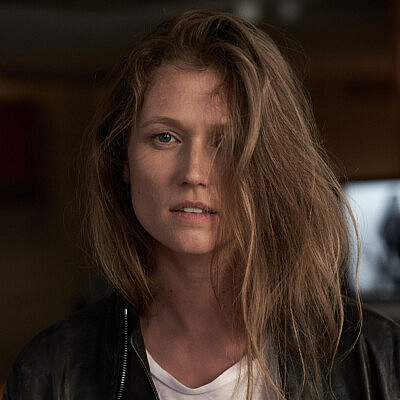 "הייתי רוצה להפסיק להאמין למוח שלי כל הזמן". לנה פרייפלד | צילום: רון קדמי